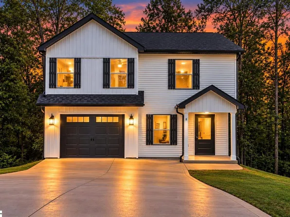 8 Oxford Blvd, Taylors, SC 29687