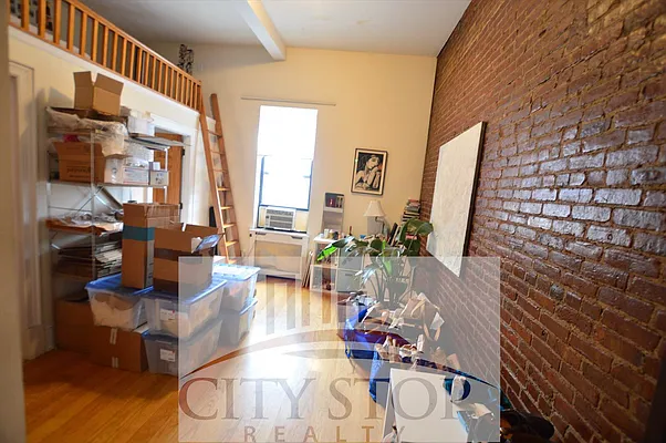 Rented by City Stop Realty | media 19