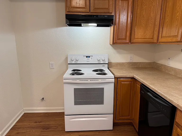 2217 Woodcreek #B — Photo 13