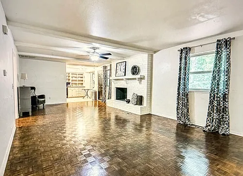 1024 Washington St Photo 1