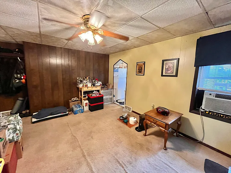 Another entertainment area.