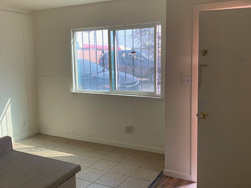 1st image of 714 Truman St NE #D