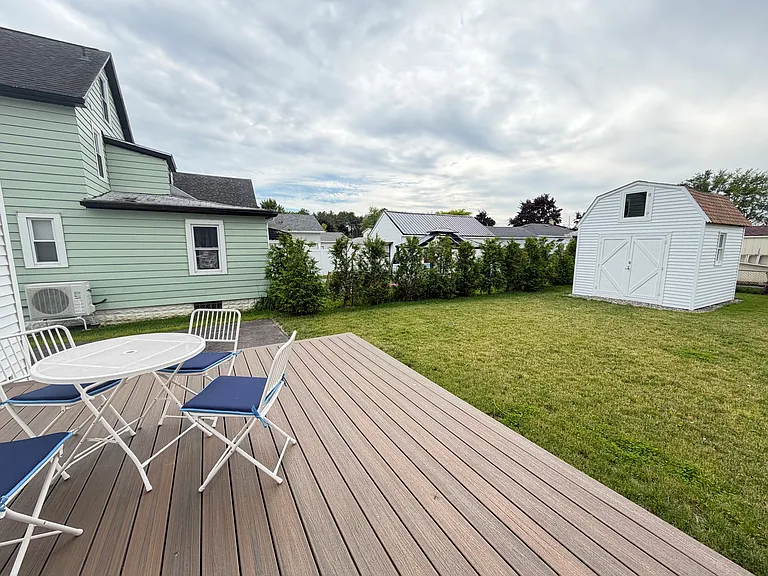 57 Caswell St — Photo 38