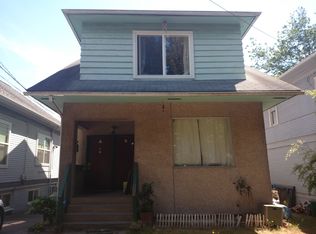 704 20th Ave, Seattle, WA 98122