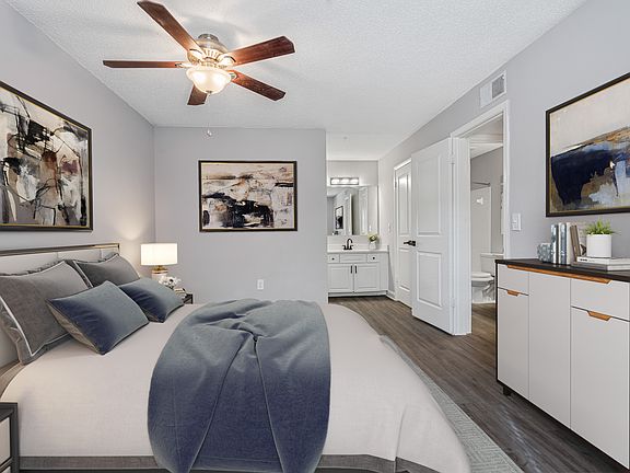 4th image of 4939 E Busch Blvd #2B-2Ba-937Sqft