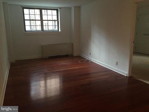 2nd image of 219-29 S 18th St #1119
