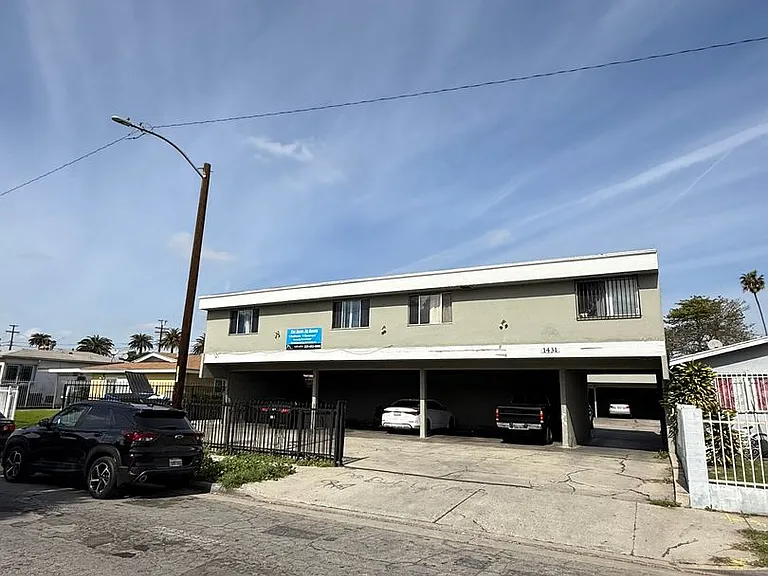 1431 W 104th St — Photo 21