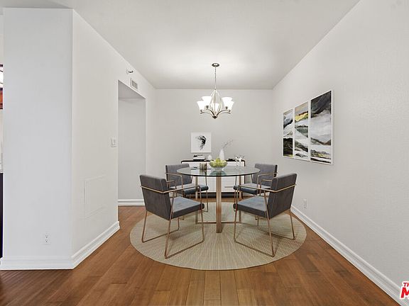 5th image of 600 W 9th St APT 206