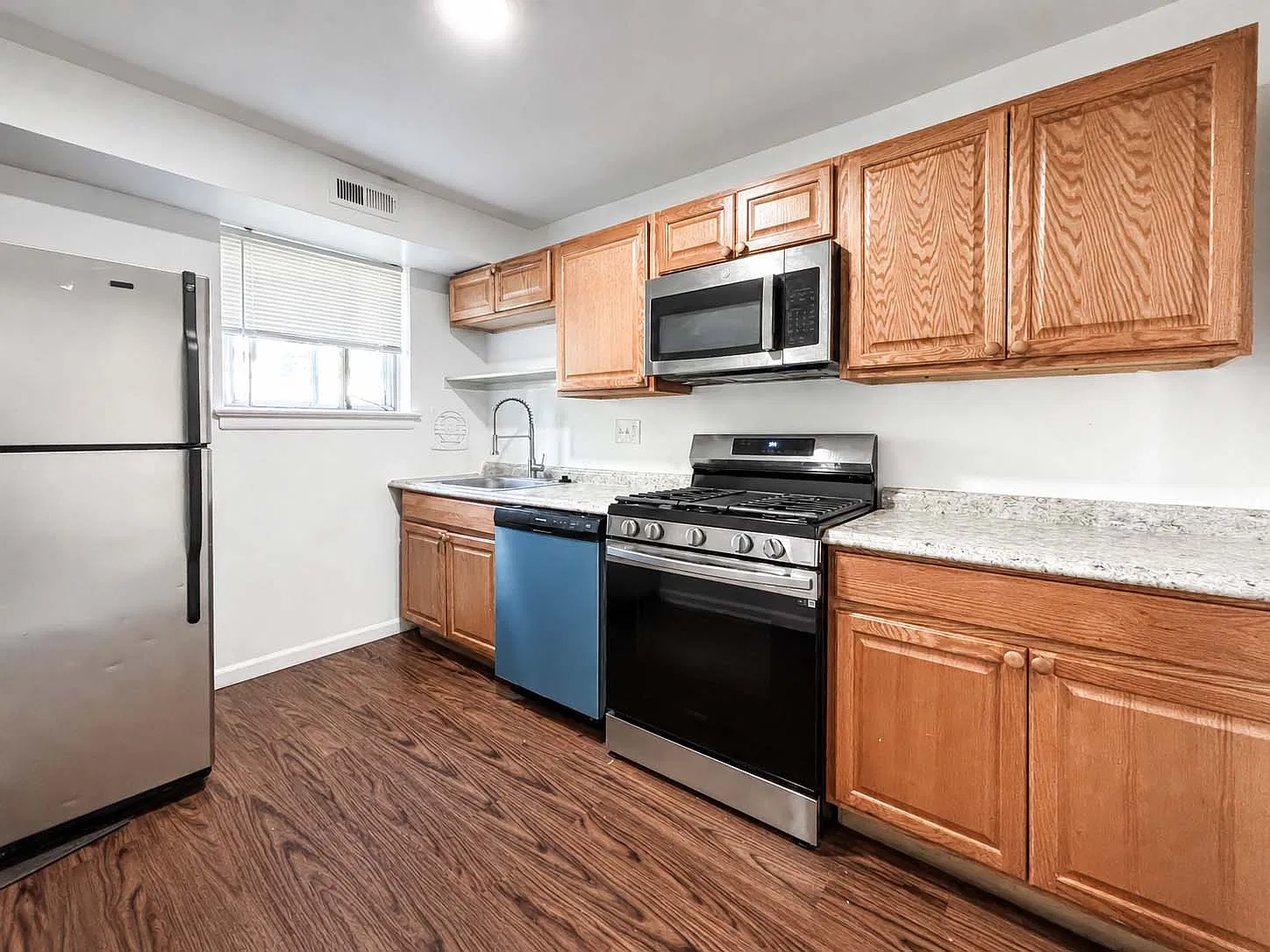 11380 Cherry Hill Rd — Photo 2