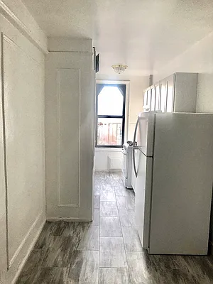 Rented by New York Residence | media 25