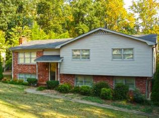2357 Mountain Oaks Ln, Birmingham, AL 35226