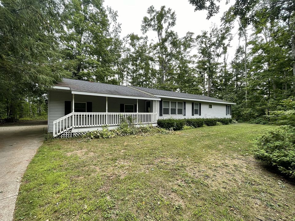 1st image of 1453 N Mapleleaf Dr