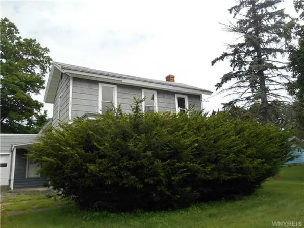96 N Main St, Castile, NY 14427