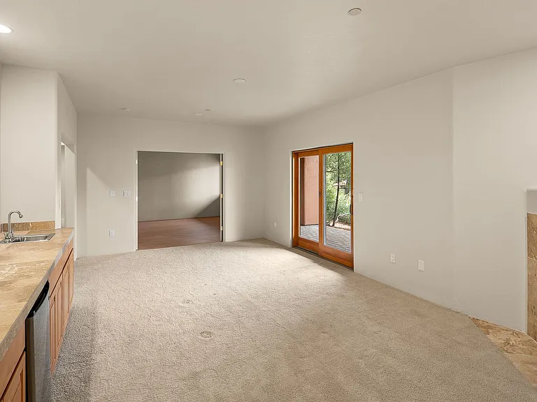 227 Les Springs Dr — Photo 53