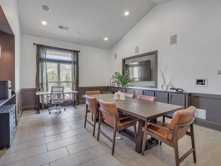 Enclave at Bailes Ridge Apartments — Photo 12