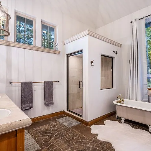 4955 Hidden Hollow Rd — Photo 25