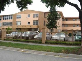120 Royal Palm Rd