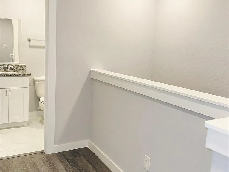 8109 Denton St — Photo 14