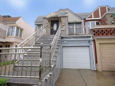 119 Langham St #1, Brooklyn, NY, 11235