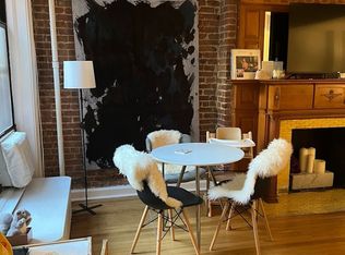 213 W 70th St APT 2, New York, NY 10023