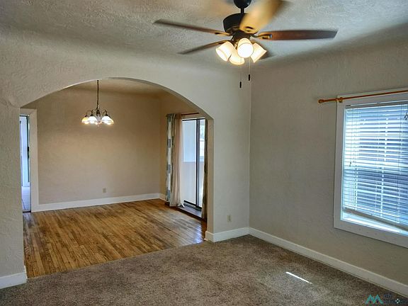 4th image of 2501 Wallace St