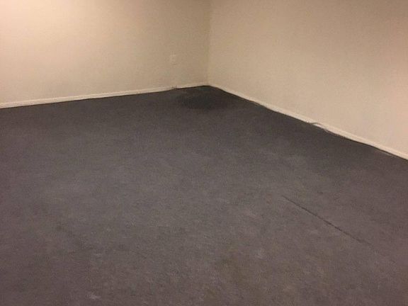 3rd image of 88 Rockne St