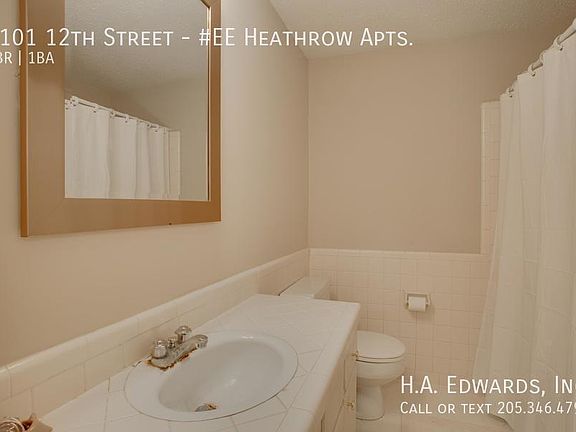 2nd image of 1101 12th St #Ee