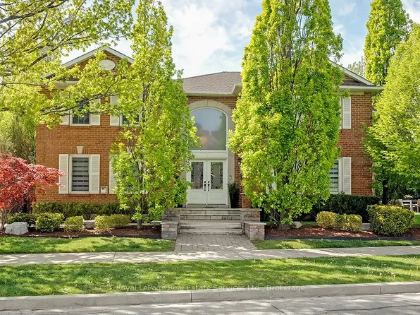 2101 Grosvenor St, Oakville, ON L6H 4N1