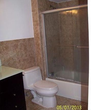 5th image of 780 NE 69th St APT 1801