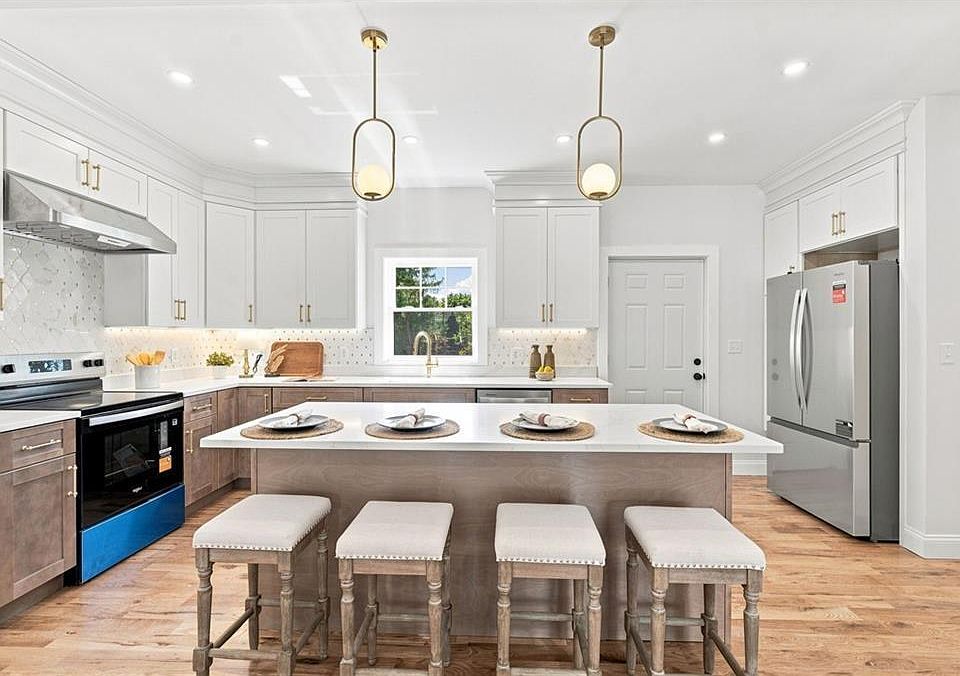 1st image of 515 Gaskill St