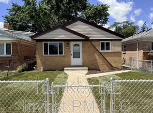 7732 S Lotus Ave, Burbank, IL 60459