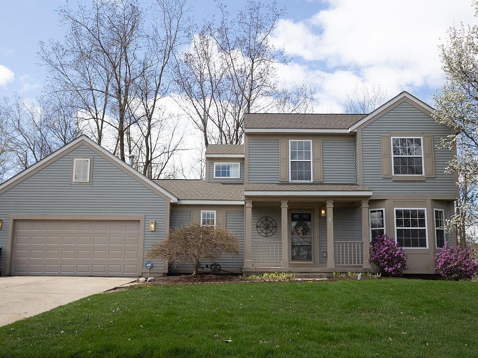 1st image of 6845 Lake Bluff Dr NE