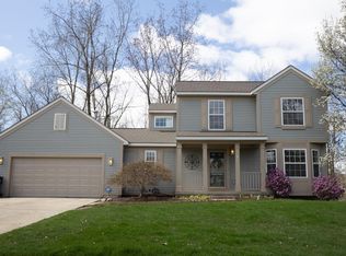 6845 Lake Bluff Dr NE, Comstock Park, MI 49321