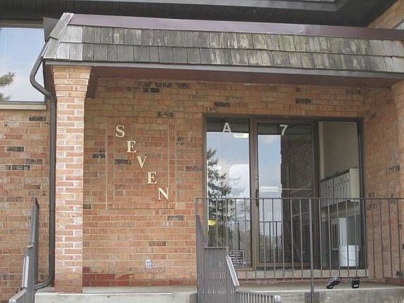 2nd image of 7 Oak Creek Dr APT 1704