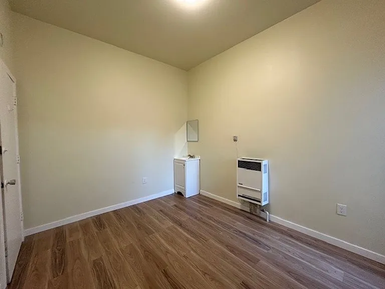 2126A Dwight Way #8 — Photo 3
