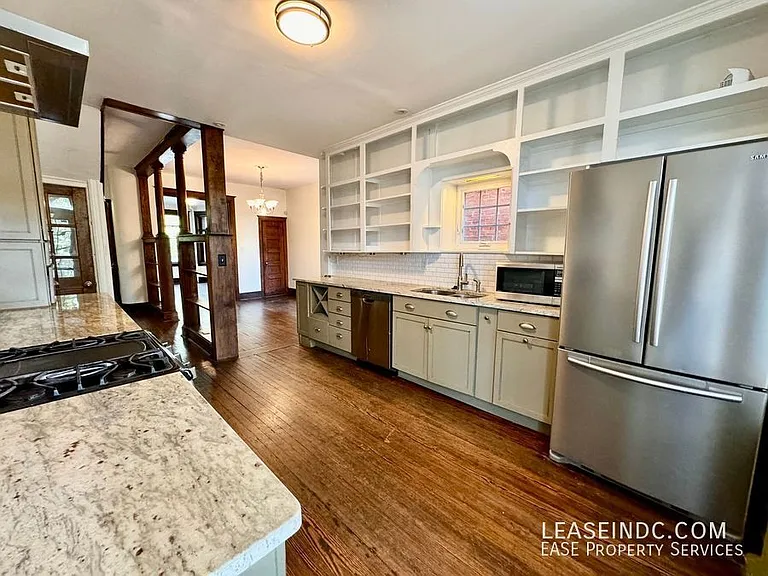 128 Adams St NW — Photo 14