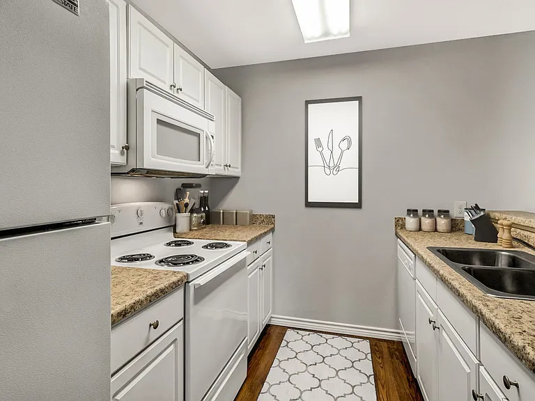 8640 Mansion Creek Cir — Photo 19