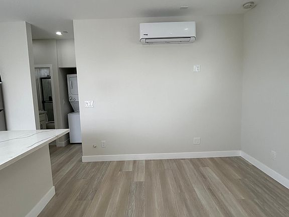 5th image of 3320 B St #3322