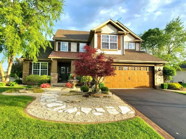 1349 Golden Leaf Ln, Schererville, IN 46375