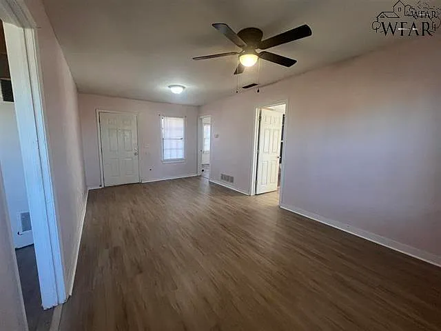 400 S Colorado St — Photo 5