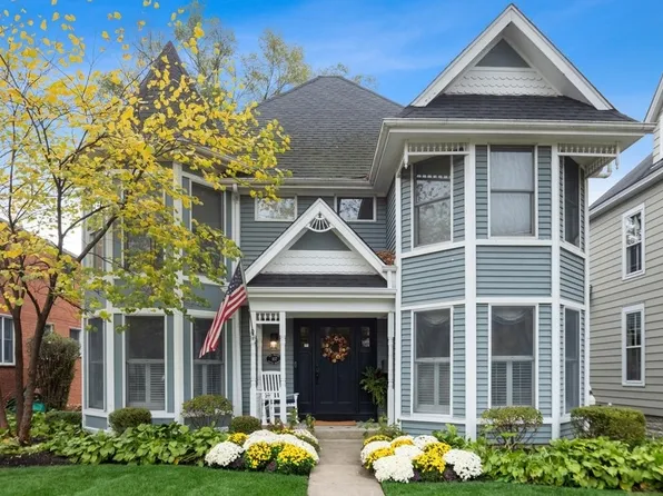 107 S Bruner St, Hinsdale, IL 60521