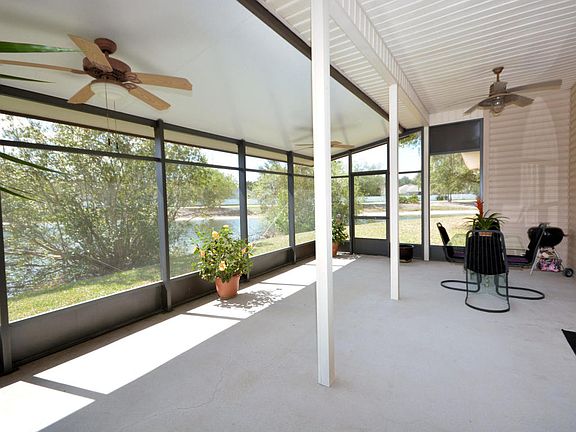 4th image of 510 S Parke View Dr