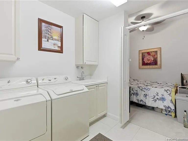 1 Harbour Isle Dr #104 — Photo 27