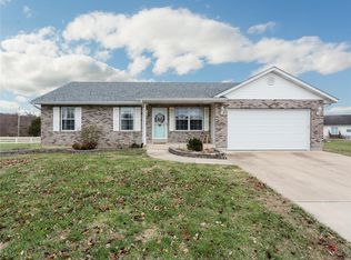 6 Trail Blaze Cir, Festus, MO 63028