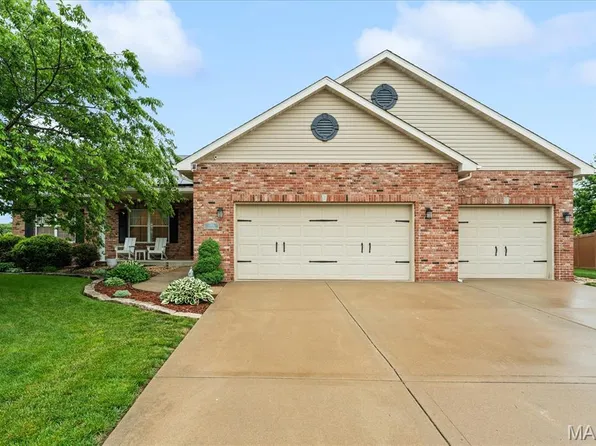 1305 Greenbank Way, O Fallon, IL 62269