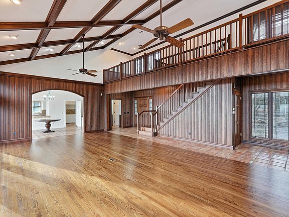 13th image of this home