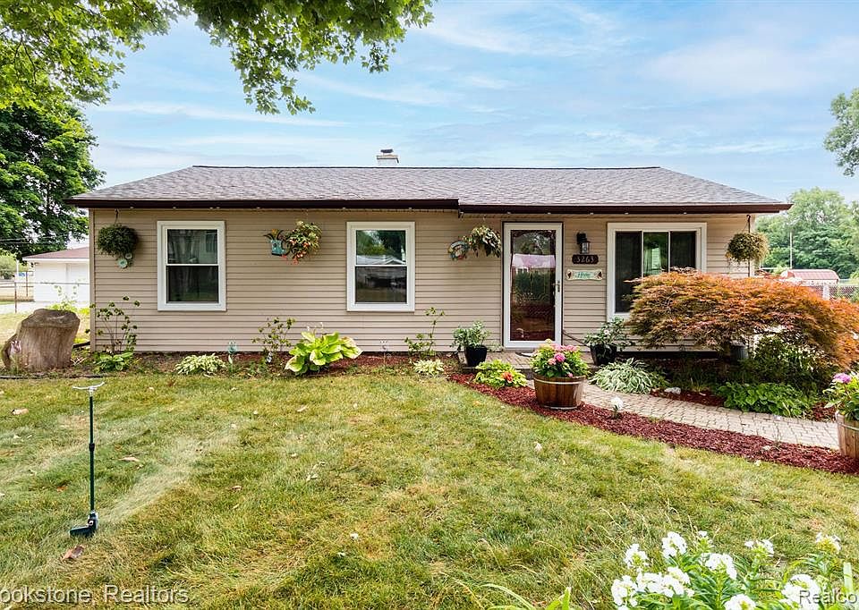 3263 Avon Manor Rd, Rochester Hills, MI 48307 Zillow
