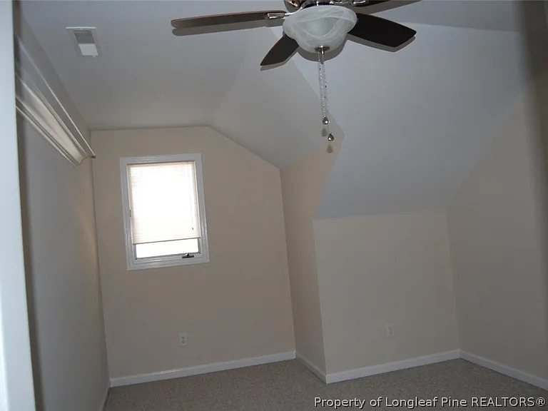 Greenbriar Dr — Photo 13