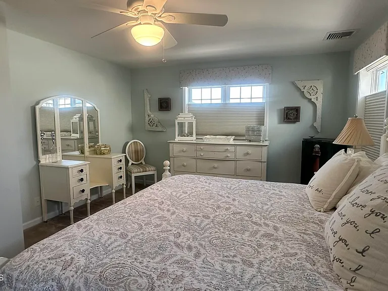 59 Weaver Dr — Photo 16