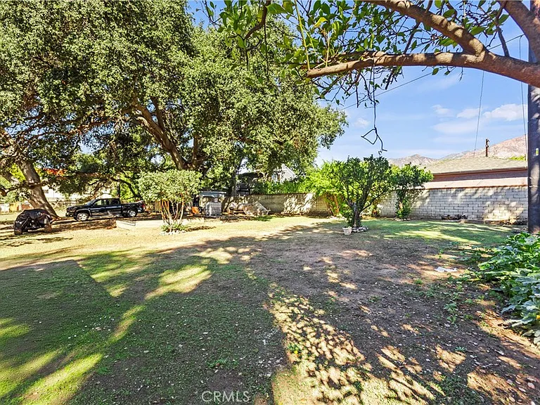 379 Buena Loma St — Photo 35